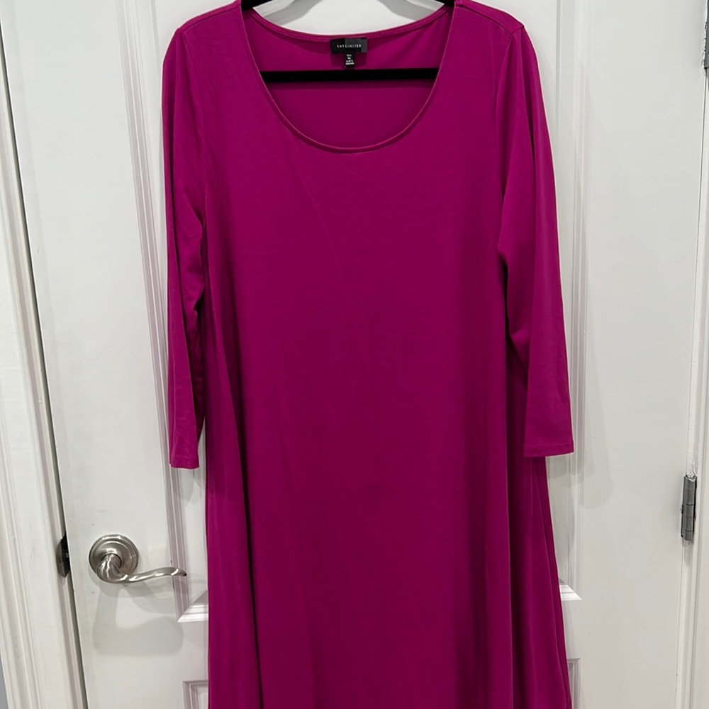 Limited 3/4 sleeve flutter dress